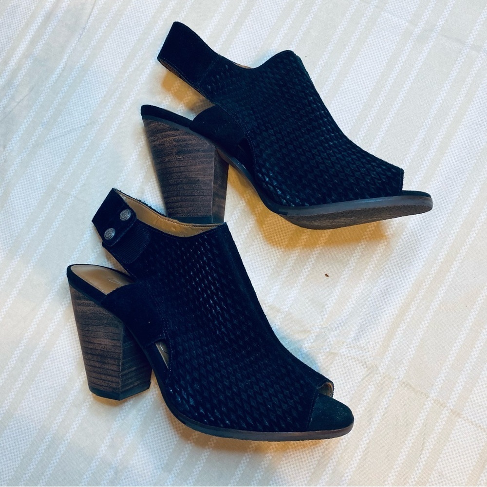 Arturo Chiang Cordelia Heels / Ankle Booties